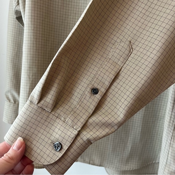 Lightweight soft dress shirt button up plaid size large office casual work - Picture 4 of 8